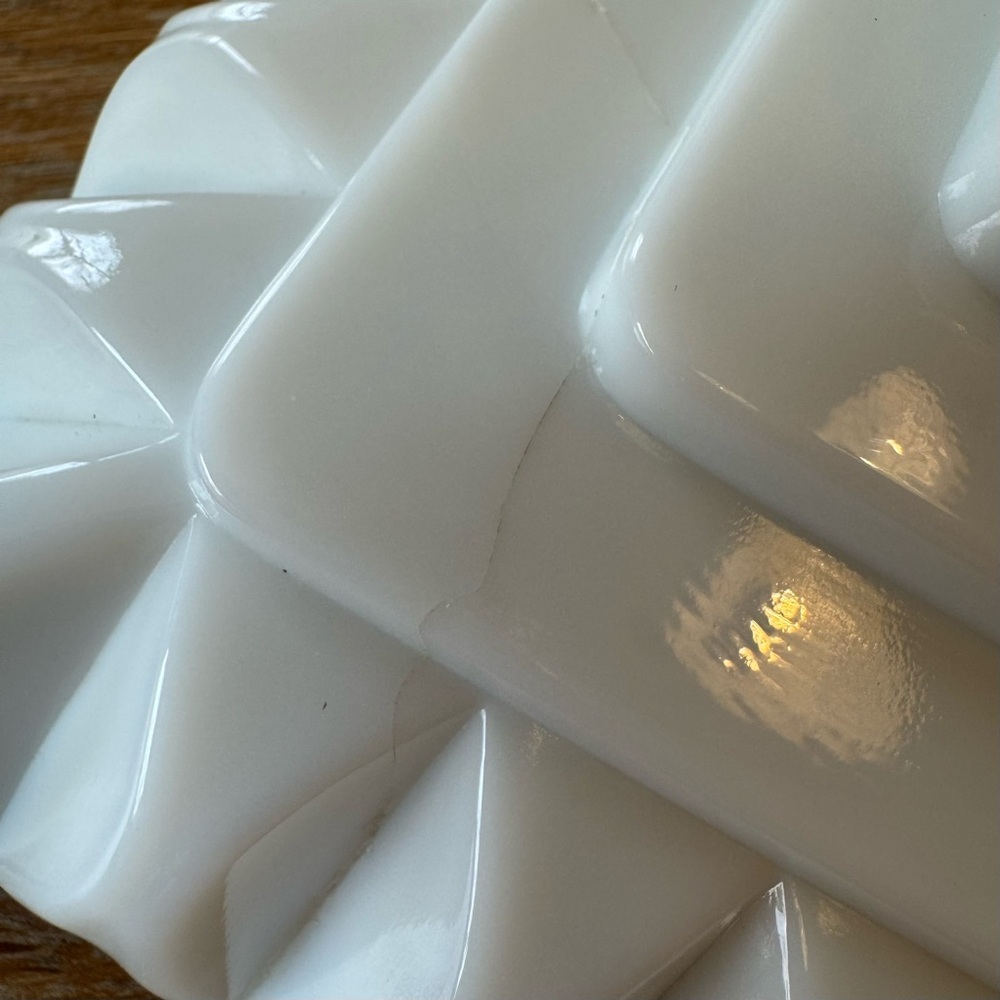 Vintage Westmoreland Milk Glass Square Candy Compote / Wedding Bowl with Lid - Picture 4 of 9